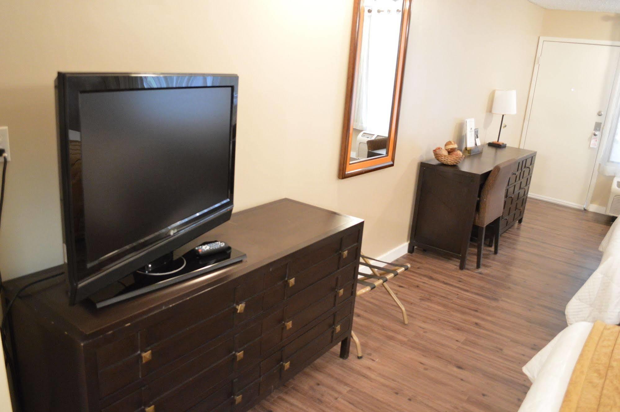 Laramie Valley Inn Экстерьер фото
